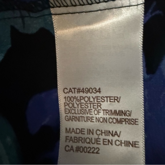 Black Floral Button-Up Blouse in Blue Teal. Semi sheer. Flowy. PTP 26 - Picture 6 of 7